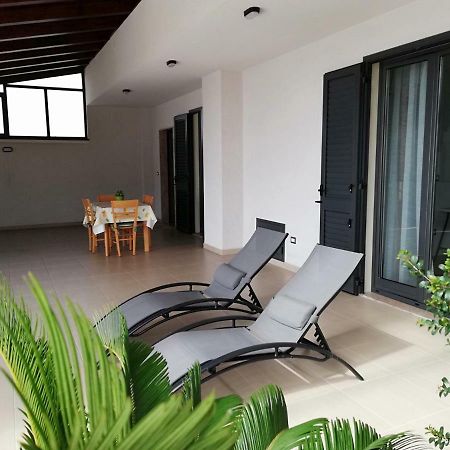 Appartamento Gambero Beach Santa Teresa Di Riva Extérieur photo
