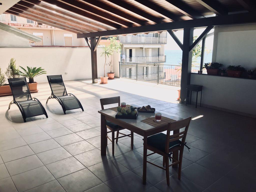 Appartamento Gambero Beach Santa Teresa Di Riva Extérieur photo