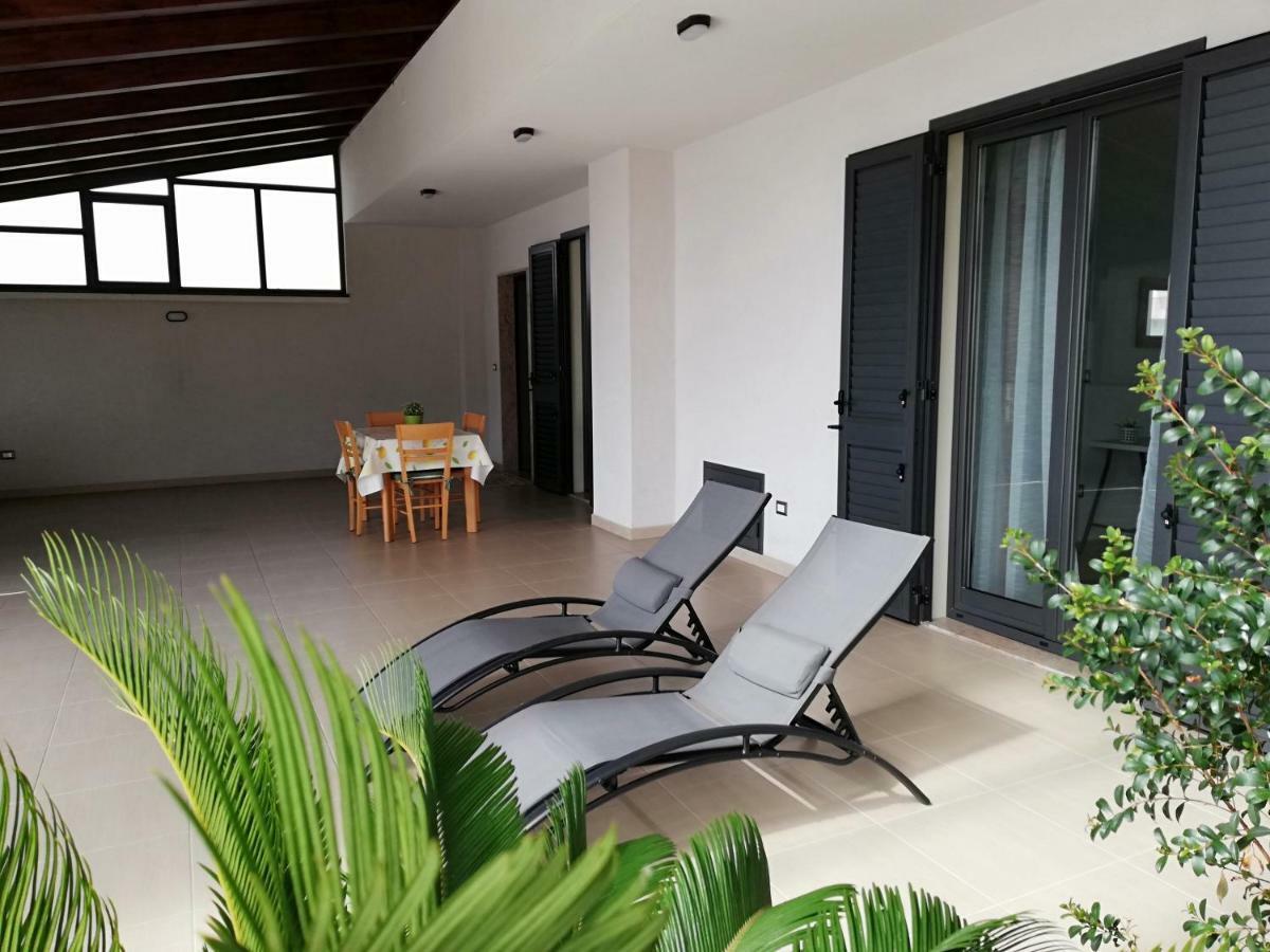 Appartamento Gambero Beach Santa Teresa Di Riva Extérieur photo